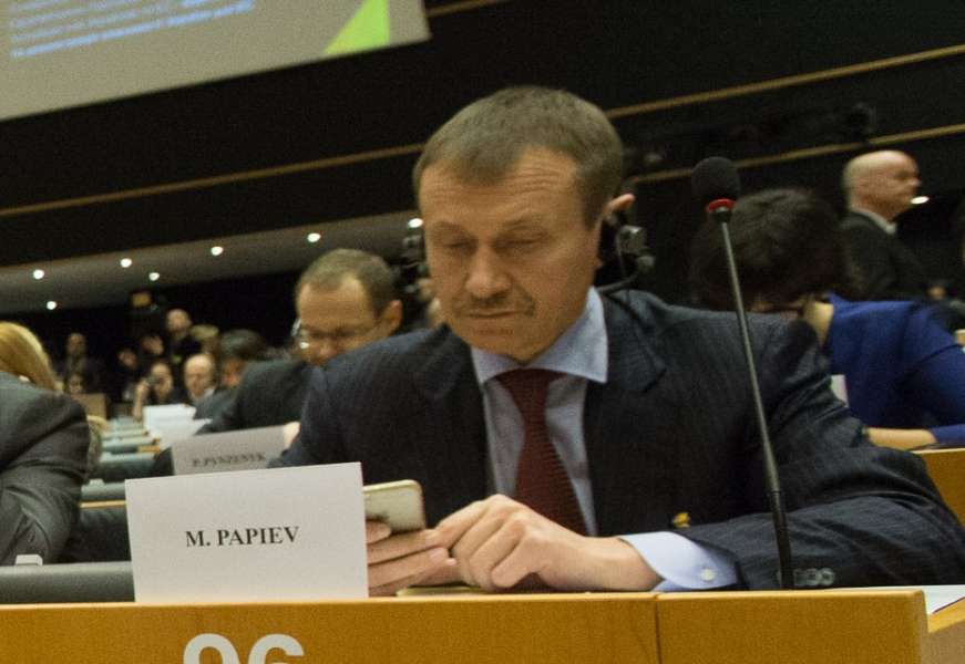 Оппозиция призывает учитывать свои права