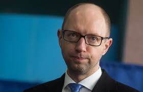 Конституционная реформа должна стать приоритетом настоящего лидерства в Украине, — А. Яценюк