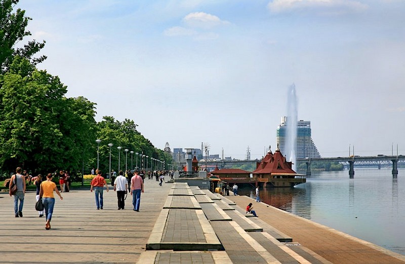 Жители Днепропетровска не будут платить за переименование