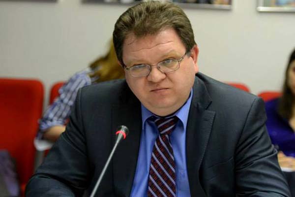 Некорректные высказывания чиновников подрывают доверие к суду, — председатель Высшего хозсуда Б. Львов
