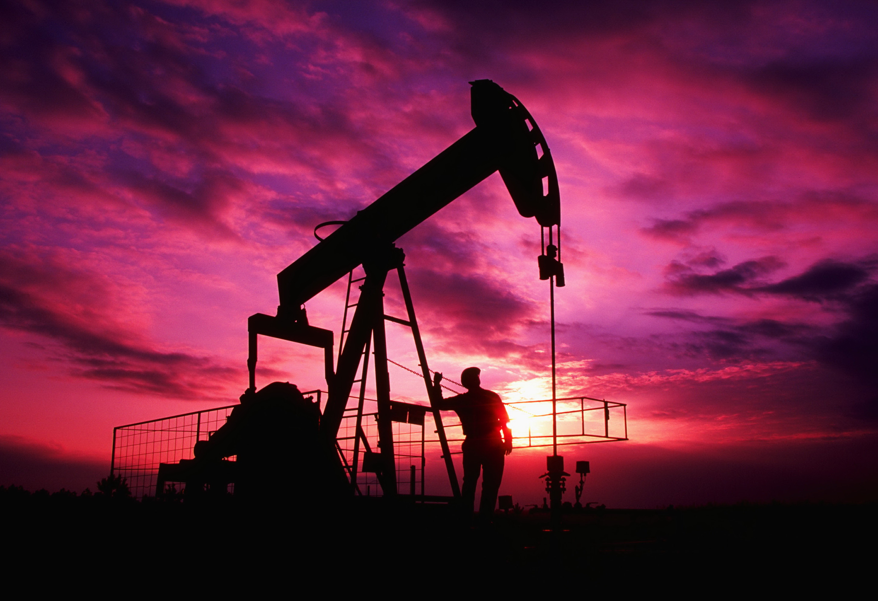 Украина создаст экстренный запас нефтепродуктов