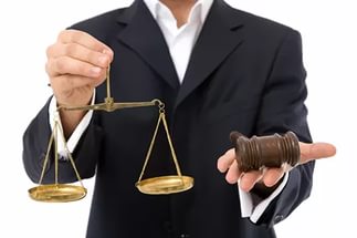 Адвокатская монополия: юристы в выигрыше?  