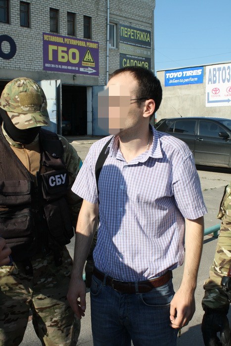 Российский дипломат пытался дать взятку украинскому правоохранителю