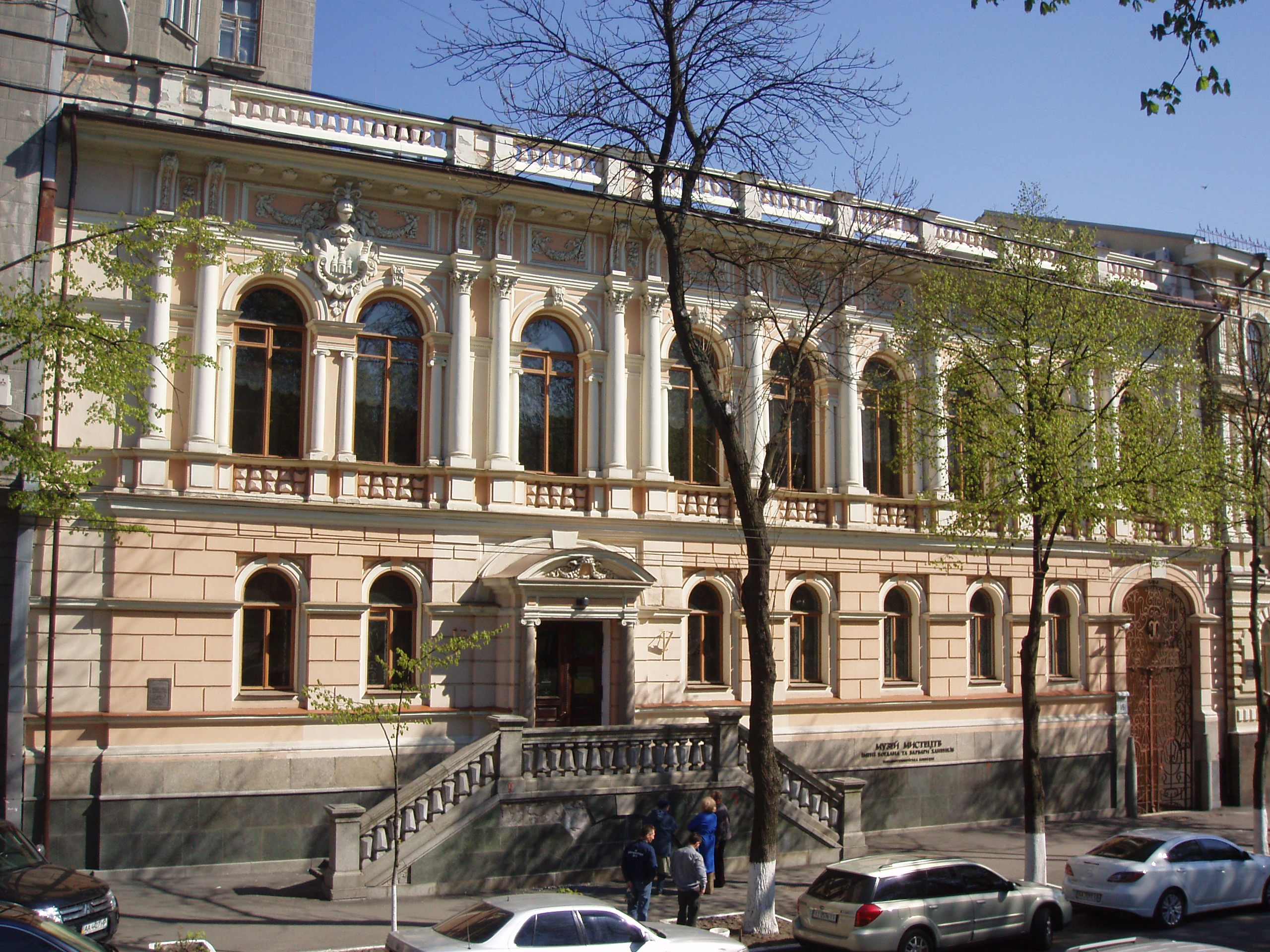 Музей Ханенков продлил выставку найденных картин из Веронского музея