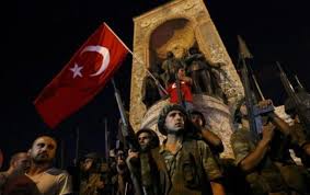 В Турции задержаны более 750 военных