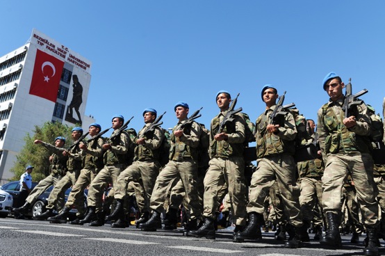 В Турции уволены 8 тыс. полицейских
