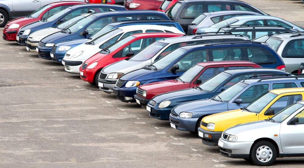 Закон о снижении акцизов на импорт б/у автомобилей вступил в силу