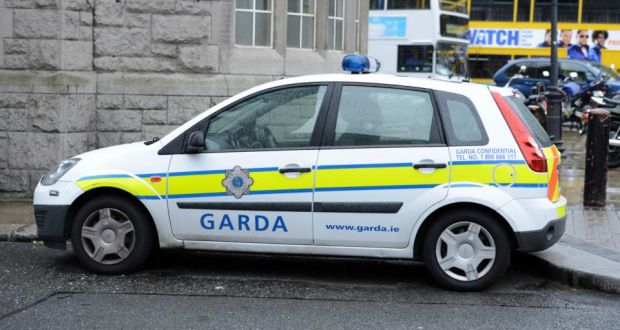 Ирландская полиция устроила погоню за «летающей тарелкой». ВИДЕО