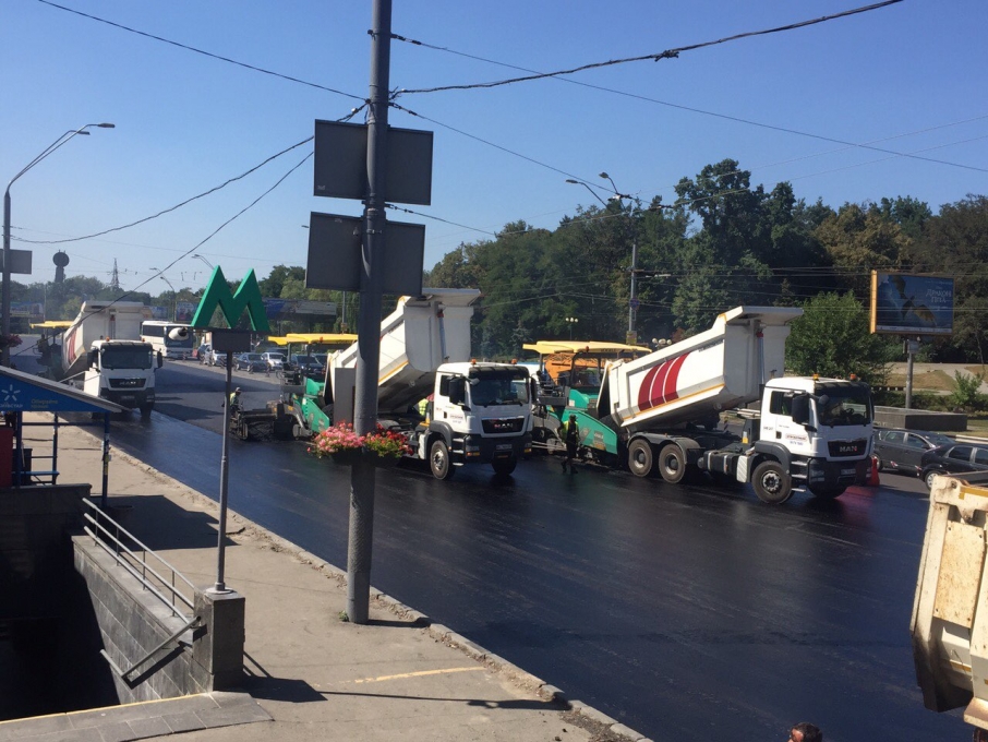 Киев продолжает улучшать дороги
