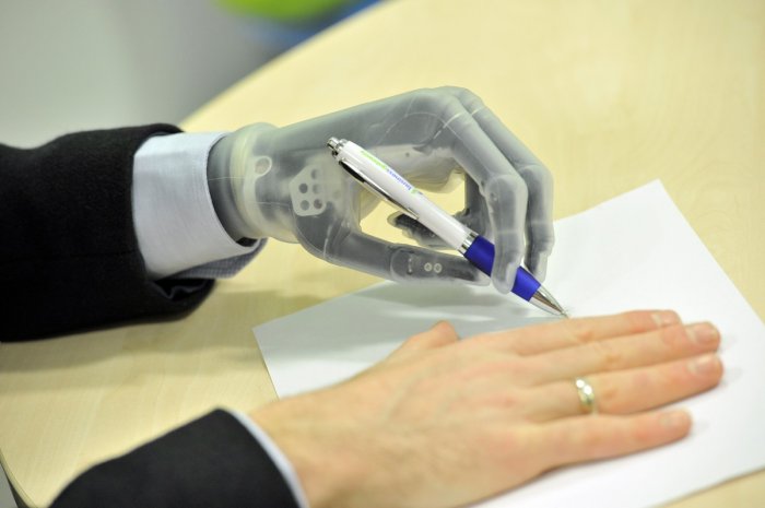 В Украине впервые установили бионические протезы бойцам АТО  