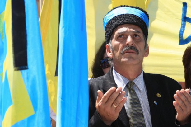 Прокуратура открыла производство относительно незаконных обысков крымских татар