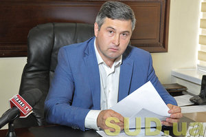 Зампредседателя Окружного админсуда Киева Е. Аблов расставил все точки над «і» в э-декларировании