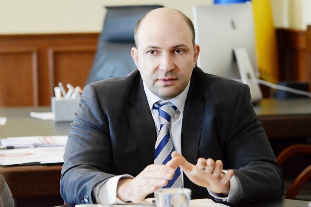 Запредседателя Киевской ОГА Л. Парцхаладзе назвал новый стимул посещения школы для детей