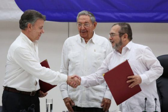 Вступило в силу перемирие между правительством Колумбии и повстанцами