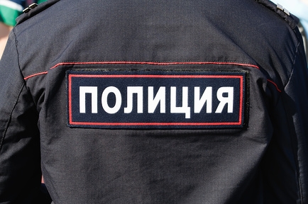 Полиция Москвы задержала людей, читавших конституцию вслух
