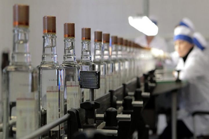 Производители алкоголя требуют немедленно увеличить минимальные цены на алкоголь