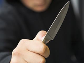 Школьник напал на учительницу с ножом во время занятий