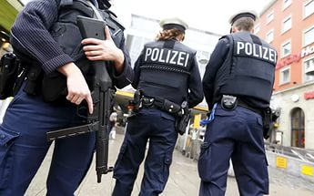 В Германии 13 российских граждан заподозрили в финансировании терроризма
