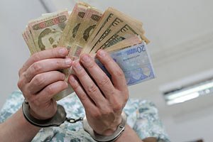 Должностное лицо Фонда госимущества поймали на взятке