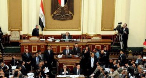 Экс-президенту Египта Мурси отменили смертный приговор 