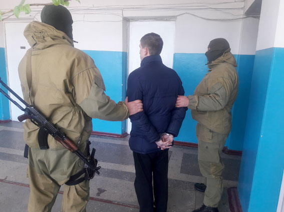 Правоохранители задержали группу лиц, которые занимались похищением людей