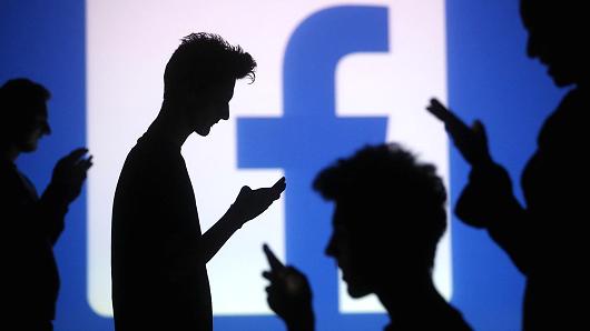 Facebook могут оштрафовать за предоставление ложной информации о сделке с WhatsApp