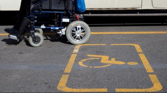 Штраф за парковку на местах для инвалидов могут увеличить почти вдвое