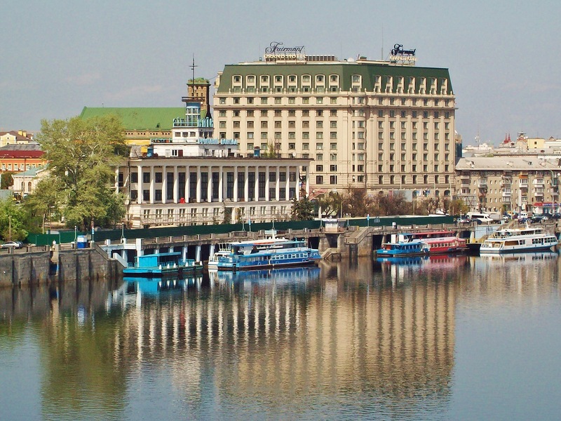 В Киеве весной намерены запустить речной транспорт