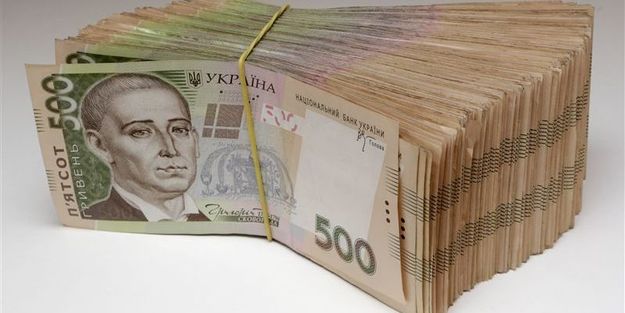 При попытке обмена денег у мужчины отобрали более миллиона гривен