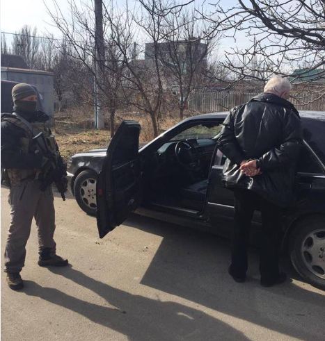 В Одесской области задержали лиц, пытавшихся облить кислотой народного депутата