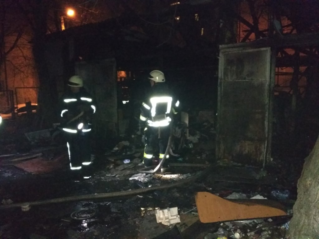 Пожар в Киеве: погибли 2 человека