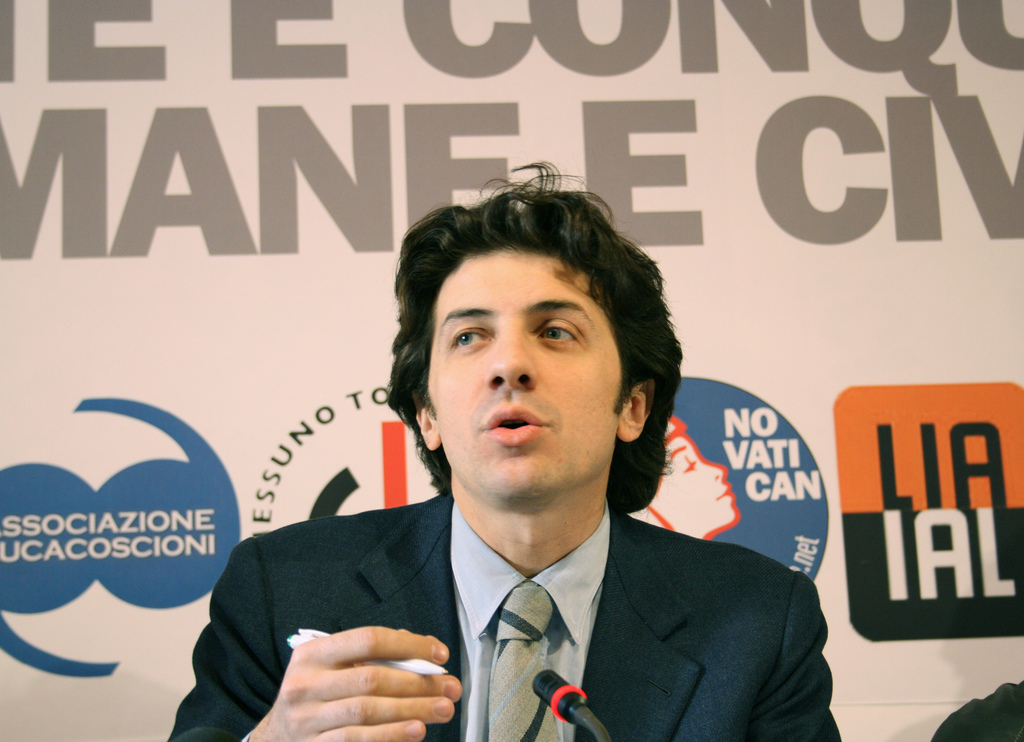 Итальянский политик попал под следствие из-за эвтаназии 