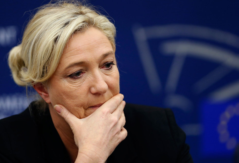 Европарламент лишил Марин Ле Пен иммунитета за пропаганду насилия
