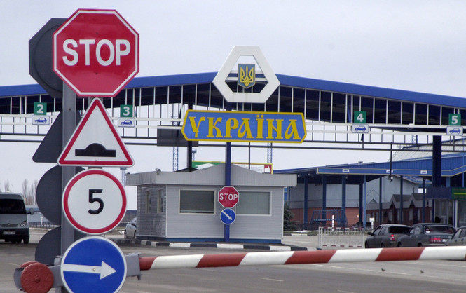 С апреля упростят визовый режим для въезда иностранцев в Украину, — МИД