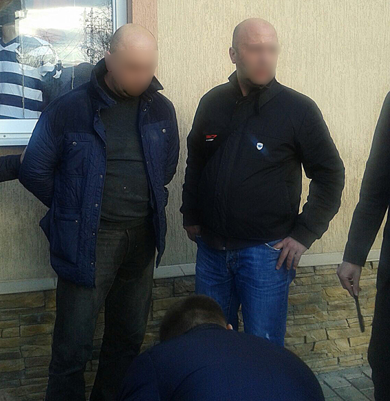 Чиновники ГАСИ попались на взятке в 1,3 тыс. долл.