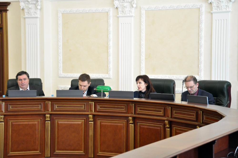 Высший совет правосудия временно отстранил судью Сосновского районного суда