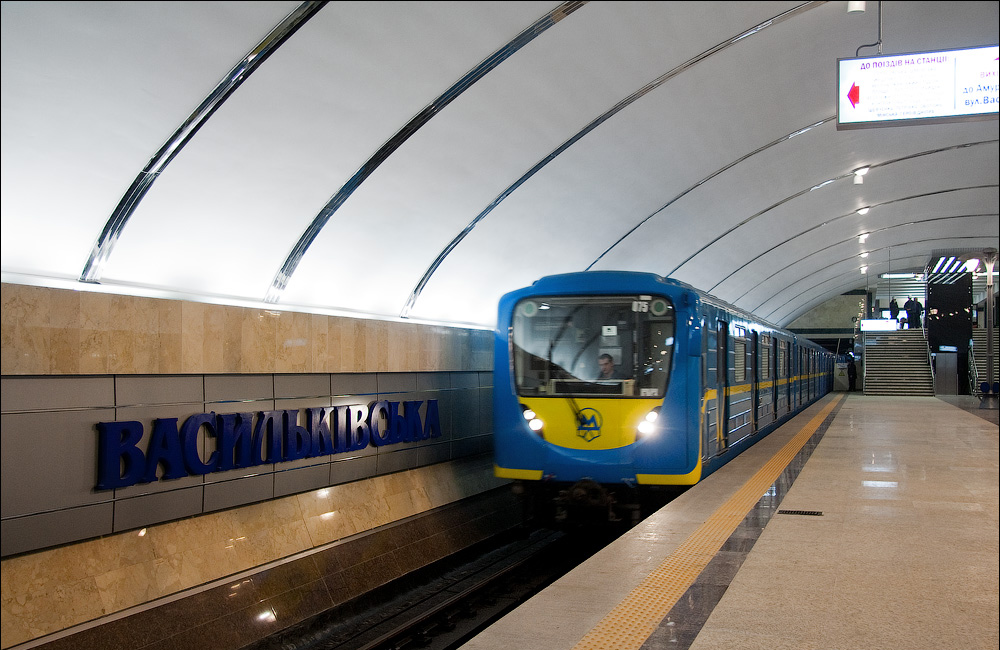 В Киеве из-за долгов может остановиться метро
