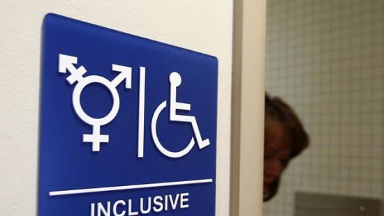 В Северной Каролине отказались от трансгендерного закона