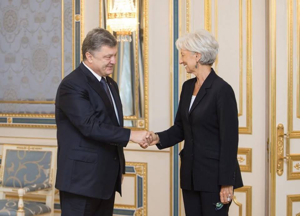 МВФ решил выделить Украине кредит