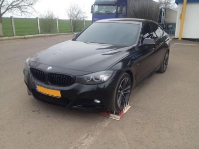 В Одесской области пограничники задержали «BMW», похищенное в Нидерландах