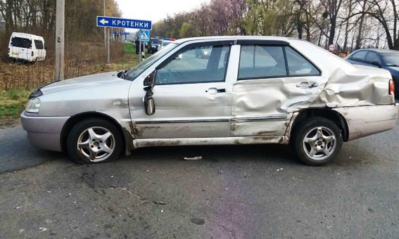 В Полтавском районе в ДТП травмированы 7 человек