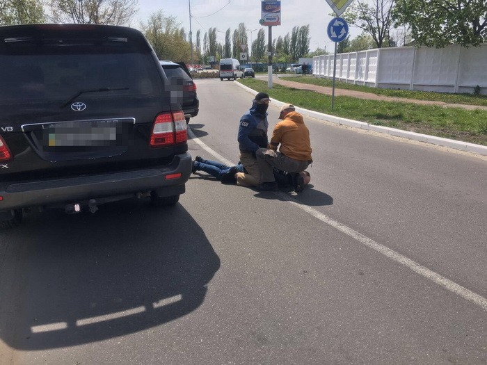 Правоохранители задержали пограничника на полумиллионной взятке