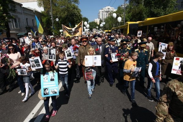 Травмы и драки: в полиции отчитались о том, как прошло 9 мая в Украине